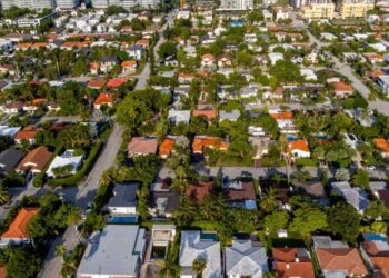 Florida’s influx of rich residents is killing the middle class and housing market