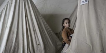 With One Million Displaced, Lebanon Turns to Digital Wallets for Aid