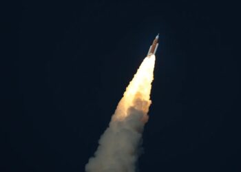 Even Artemis II Astronauts Have Microsoft Outlook Problems