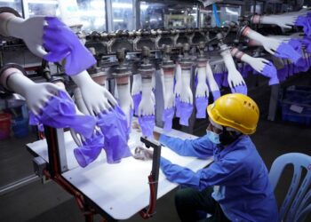 Iran war hits supply chains for K-beauty, ramen and clothes