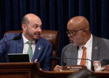 A bipartisan bill that would hurt employers and unions