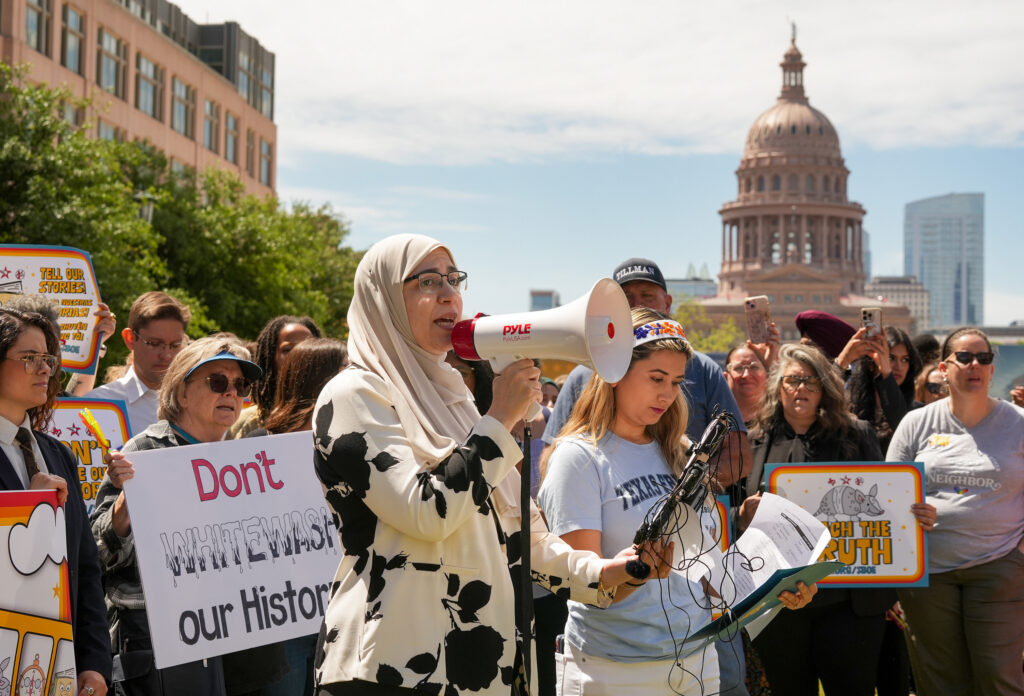In Texas, a state hearing on social studies becomes a clash of religions