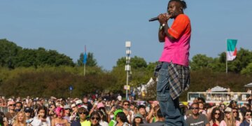 Isaiah Rashad Reveals the Tracklist for His New Album, ‘It’s Been Awful’: Here’s What to Expect