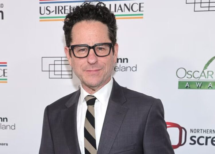 J.J. Abrams, David Fincher, Denis Villeneuve and Over 1,000 More Sign Open Letter Against Paramount-Warner Bros. Merger