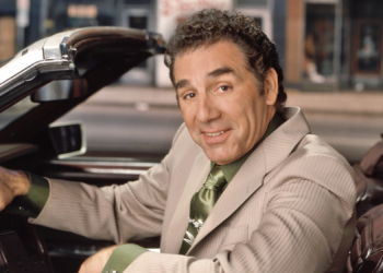 Jerry Seinfeld Names the One Other Comedian Weird Enough to Play Kramer
