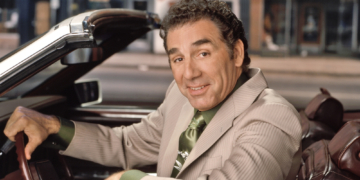 Jerry Seinfeld Names the One Other Comedian Weird Enough to Play Kramer