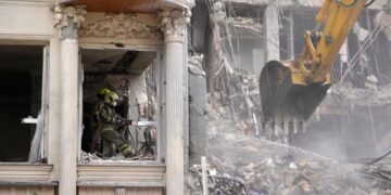 China cautiously stakes out behind-the-scenes role to end Iran war