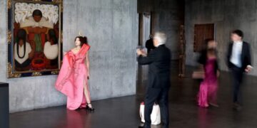 LACMA Geffen Galleries Put Fashion and Textiles on Equal Footing