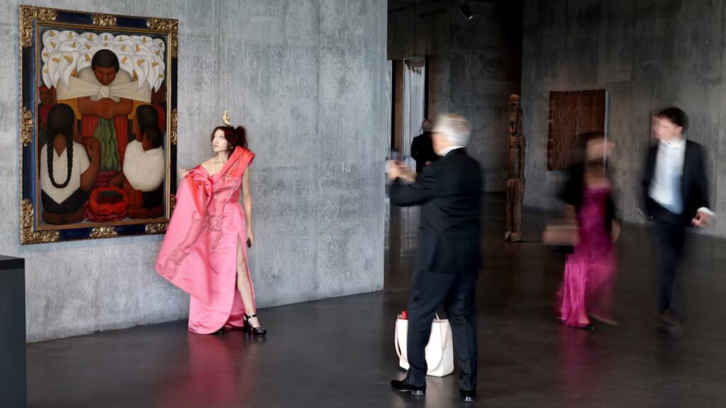 LACMA Geffen Galleries Put Fashion and Textiles on Equal Footing