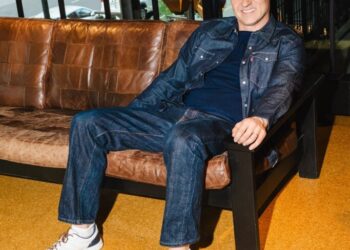 Ben McKenzie Says Crypto Has a Secret Ingredient: Male Loneliness