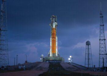 NASA’s Artemis preparing to launch for historic moon flyby