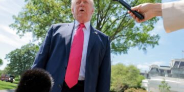 In Las Vegas, Trump’s economic pitch meets a skeptical audience