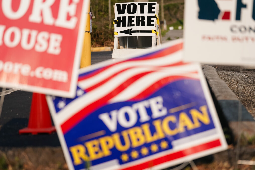 As Iran war drags on, midterm forecasts for Republicans get even worse