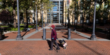 Altman, Musk and the A.I. Spectacle Come to ‘The Town’