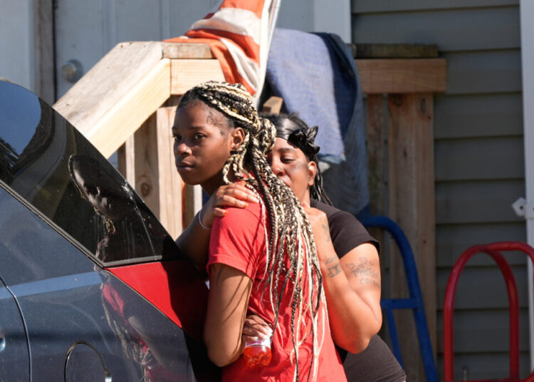 Louisiana gunman had sought mental health treatment, relatives say