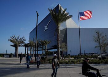 Elon Musk’s SpaceX files to go public, seeking massive market debut