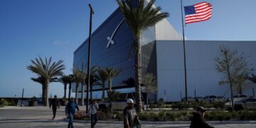 Elon Musk’s SpaceX files to go public, seeking massive market debut