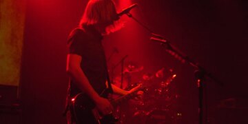 3 Rock Albums From the Year 2000 That Would Dominate Mainstream Radio if They Came Out Today