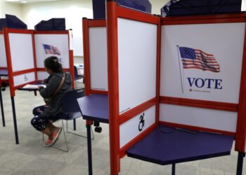 Virginians vote on redrawing congressional map to favor Democrats