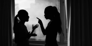 Dear Abby: I can no longer spend time with my spoiled and wealthy sister