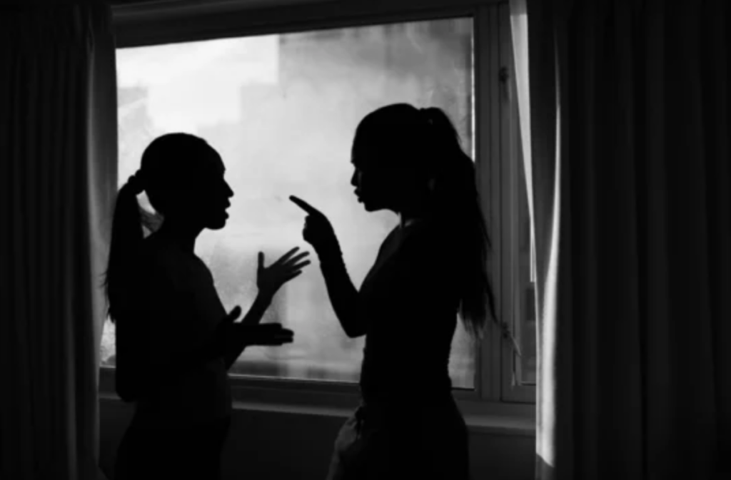 Dear Abby: I can no longer spend time with my spoiled and wealthy sister