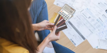 Dear Abby: My 43-year-old daughter won’t attend financial counseling after filing for bankruptcy