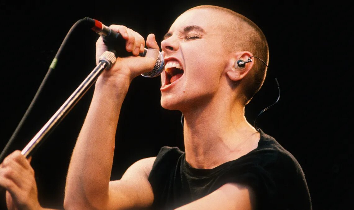 On This Day in 1990, Sinéad O’Connor Hit No. 1 With a Prince Cover 26 Years to the Day Before His Death