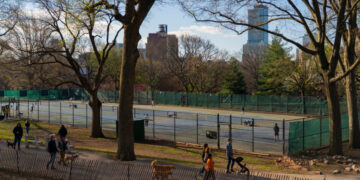Tennis vs. Pickleball: What’s a Better Workout?