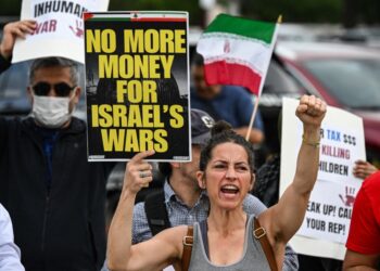 A new poll shows the political risk to Israel from the war in Iran