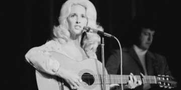 27 Years Ago, Wrongful Death Lawsuit Prompted This Country Music Legend’s Family to Exhume Her Body