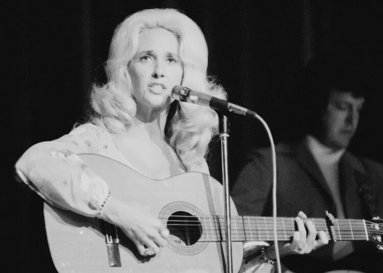 27 Years Ago, Wrongful Death Lawsuit Prompted This Country Music Legend’s Family to Exhume Her Body