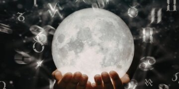 The 3 Unluckiest Zodiac Signs, According to an Astrologer