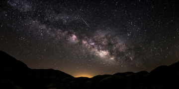 The Lyrid Meteor Shower Is Peaking Tonight, and the Viewing Conditions Are Shockingly Good