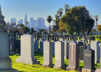 This Cemetery Has Been Hiding Millions of Residents for Almost 100 Years
