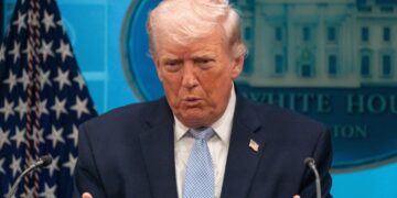 Trump’s Iran brinkmanship reaches truce, escalates backlash at home