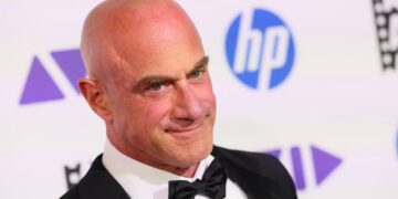 Christopher Meloni Jokes He’s ‘Freshly Unemployed’ After ‘Organized Crime’ Ax, Reunites With Mariska Hargitay