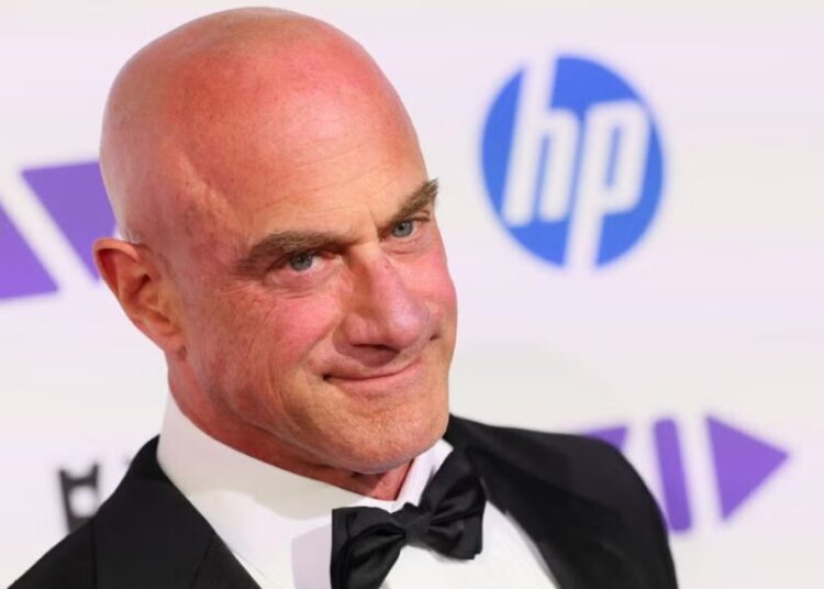 Christopher Meloni Jokes He’s ‘Freshly Unemployed’ After ‘Organized Crime’ Ax, Reunites With Mariska Hargitay