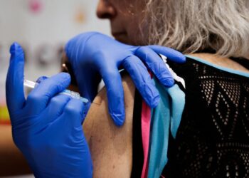 CDC delays publishing report showing covid vaccine benefits