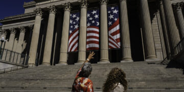 The Justice Department’s position on presidential papers is astounding