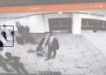 Suspect sprinted 60 feet, reached staircase to correspondents’ dinner ballroom