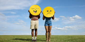 Your Brain Does Something Weird When You Look at Emojis