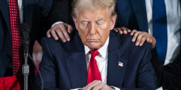 Trump post appearing to depict himself as Jesus sparks backlash from religious right