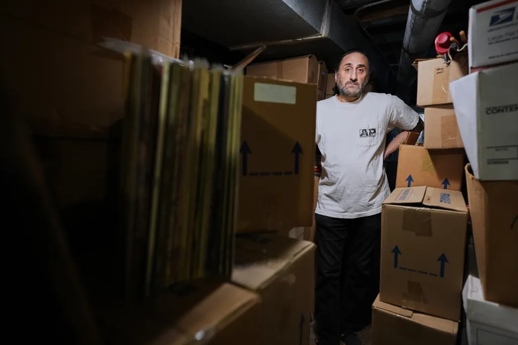 Jacobs stopped recording a few years ago as worsening health problems sapped his desire to go out and see concerts.