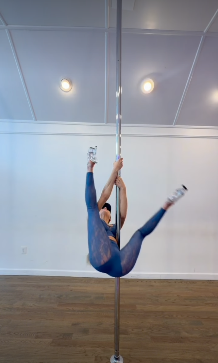 Alix Earle pole dancing.