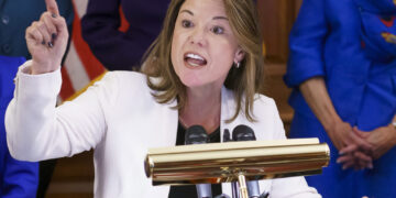 Angie Craig builds fundraising lead in Minnesota Senate primary