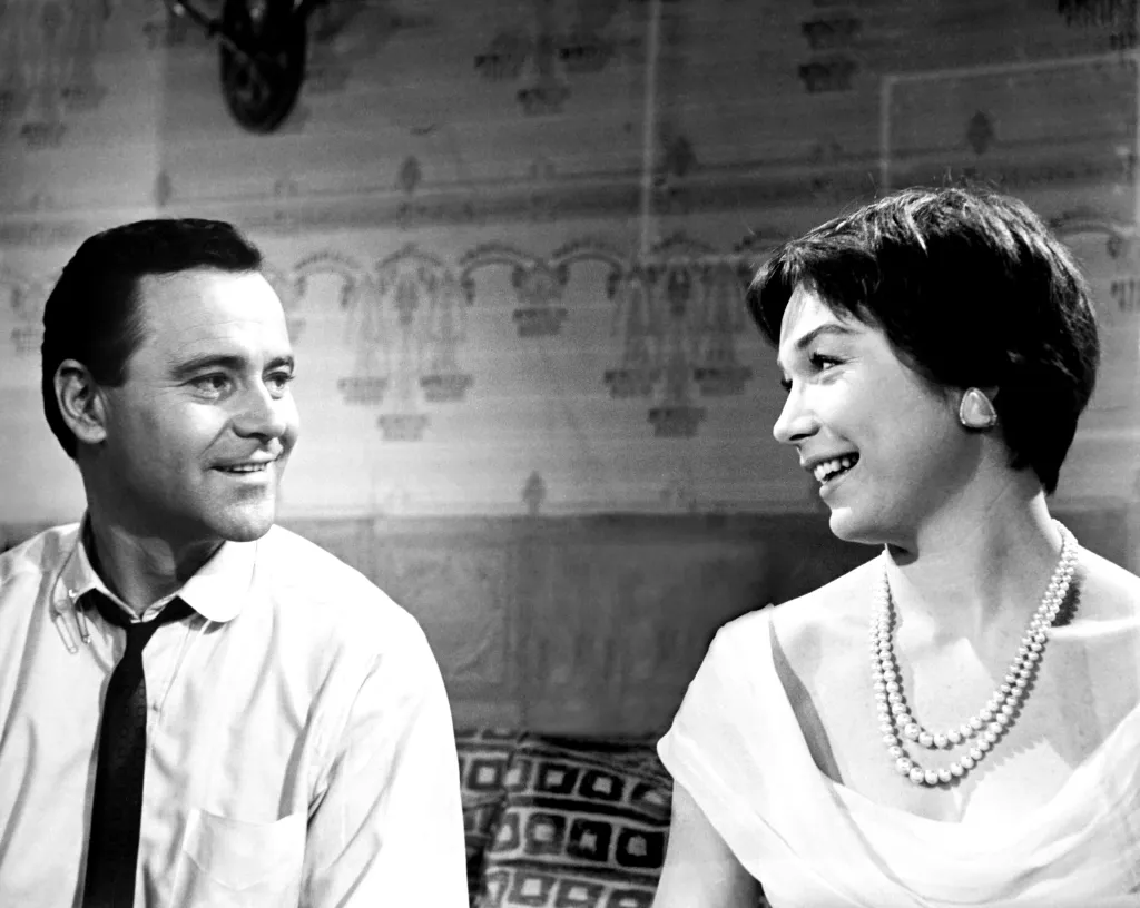Jack Lemmon and Shirley MacLaine in 