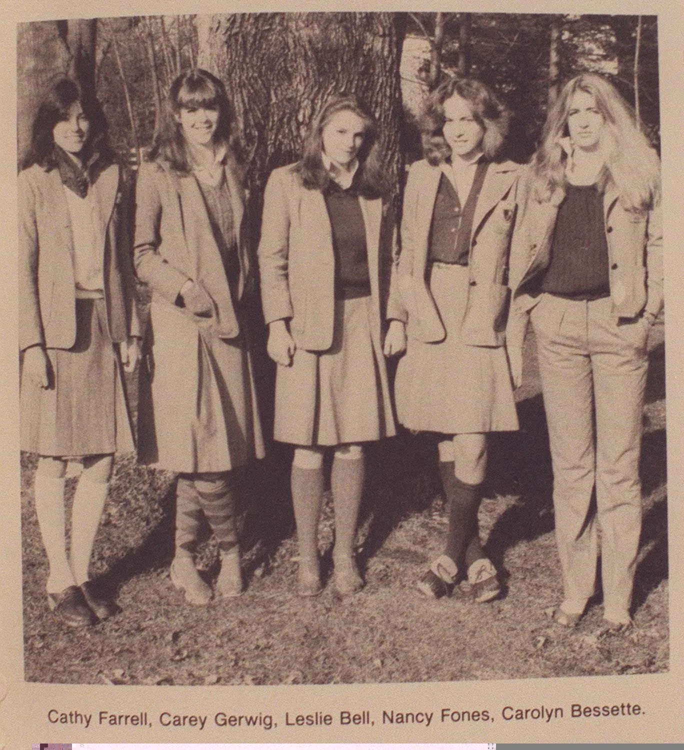 Yearbook photo of Carolyn Bessette-Kennedy and four friends: Cathy Farrell, Carey Gerwig, Leslie Bell, and Nancy Fones.