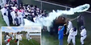 Cops fire rubber bullets, tear gas to fend off 1,000 animal rights activists attempting to free beagles from research lab