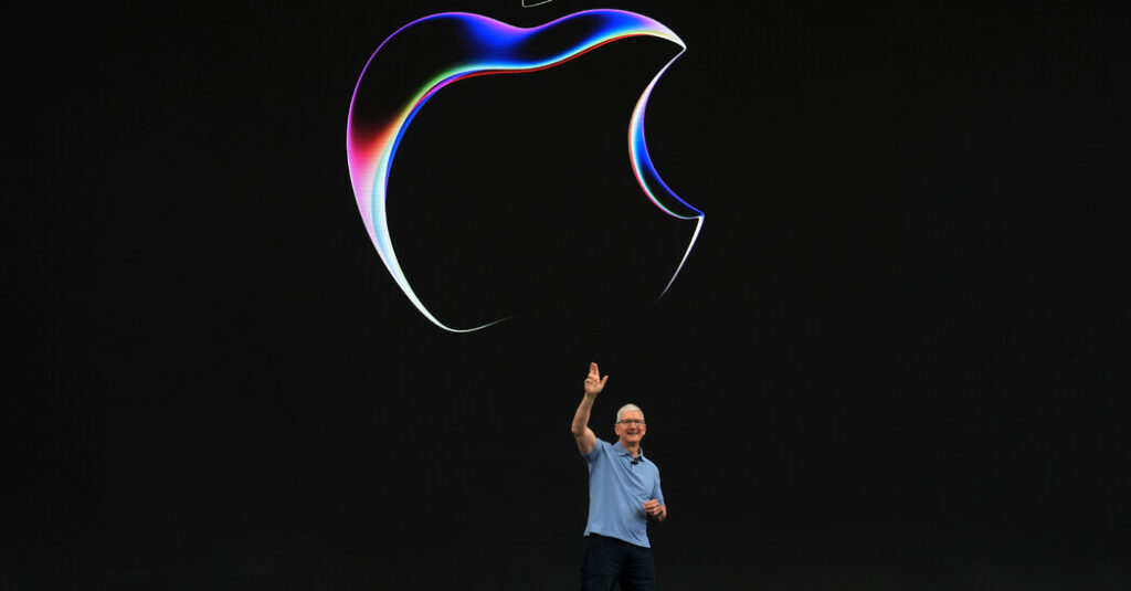 Tim Cook Will Step Down as Apple C.E.O.