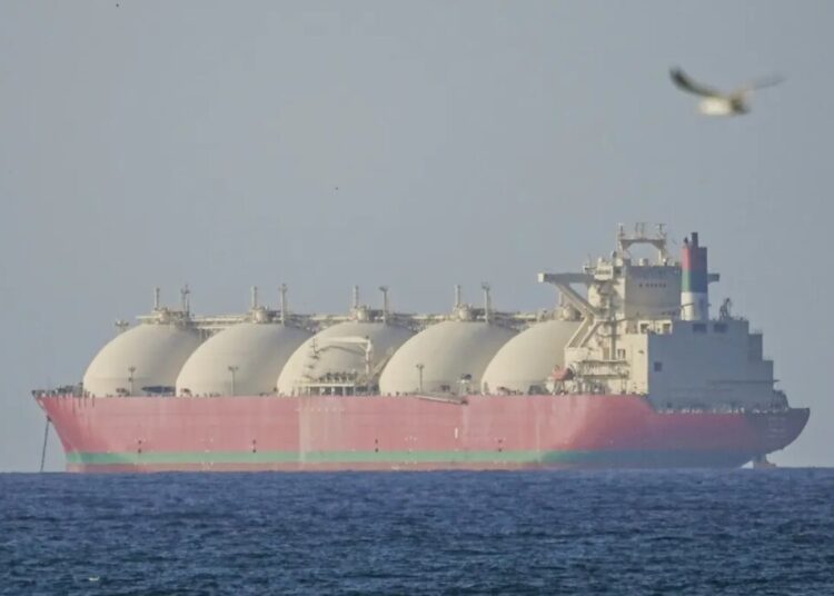 Iran threatens to attack any US Navy ships that enter the Strait of Hormuz